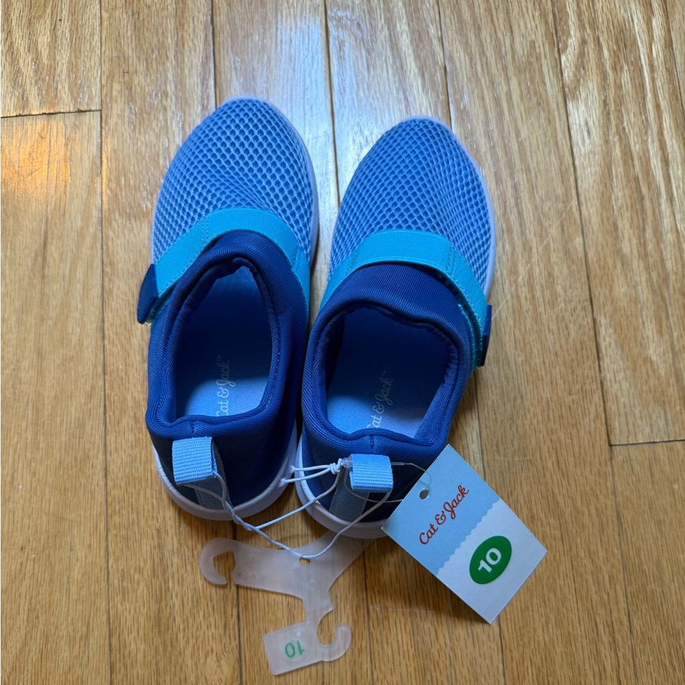 Cat & Jack Austen Water Sneakers. NWT